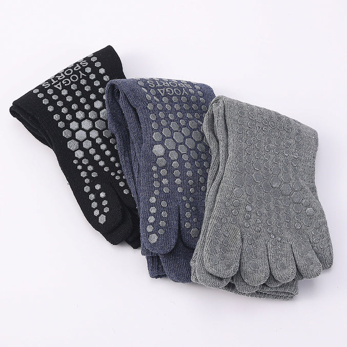 Ribbed Men’s Yoga Grip Socks