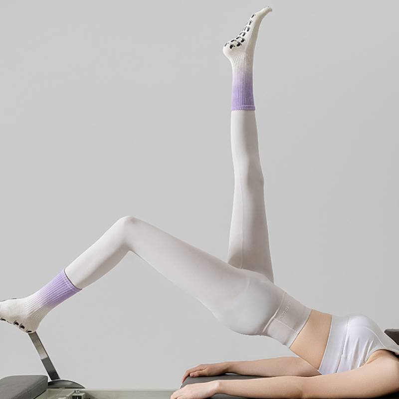 Gradient Medium Grip Socks 3 pack