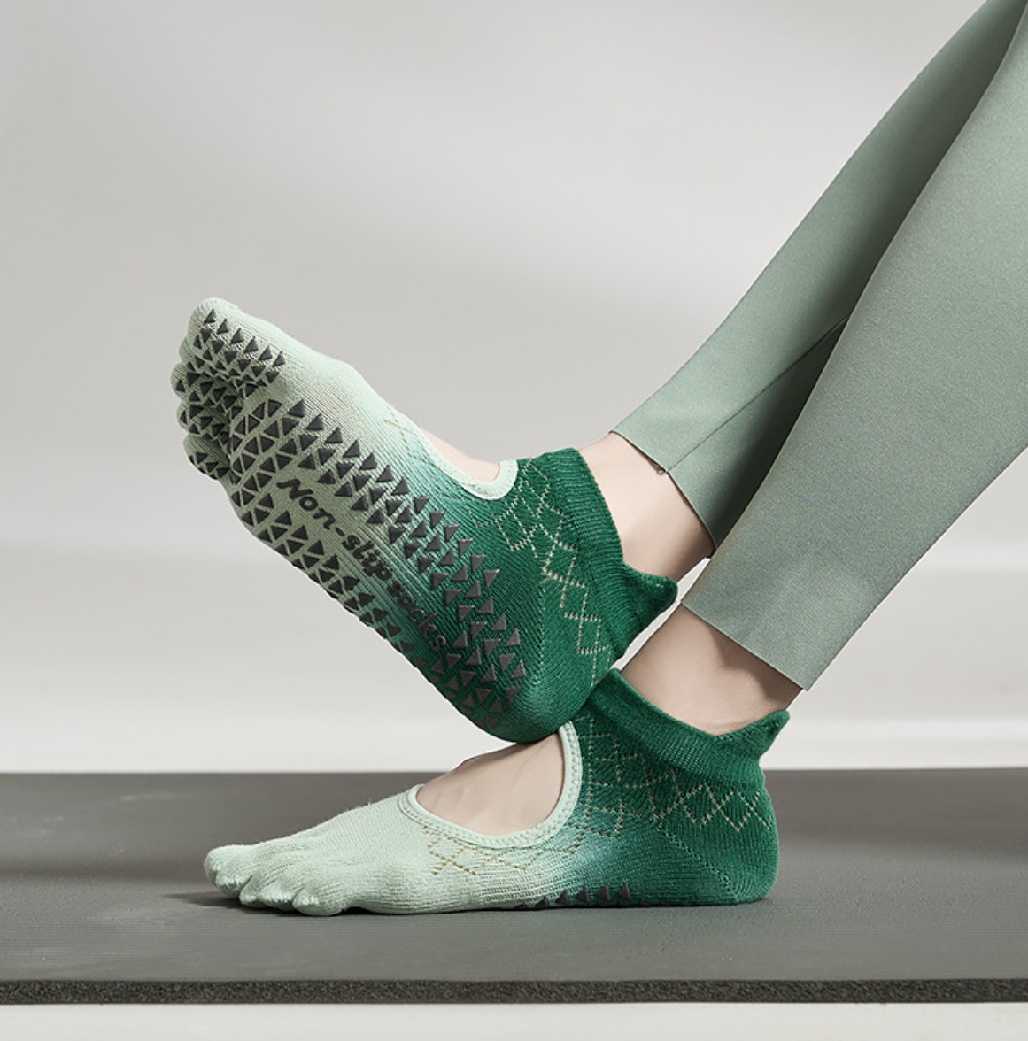 Gradient Open Back Grip Socks 3 pack