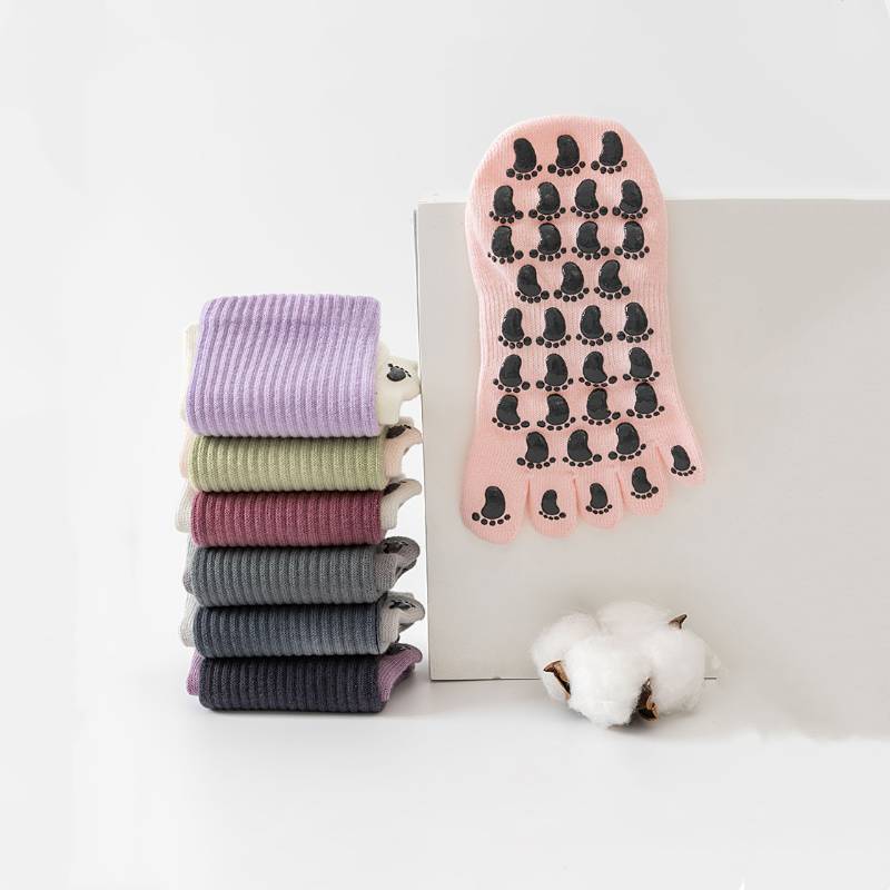 Gradient Medium Grip Socks 3 pack