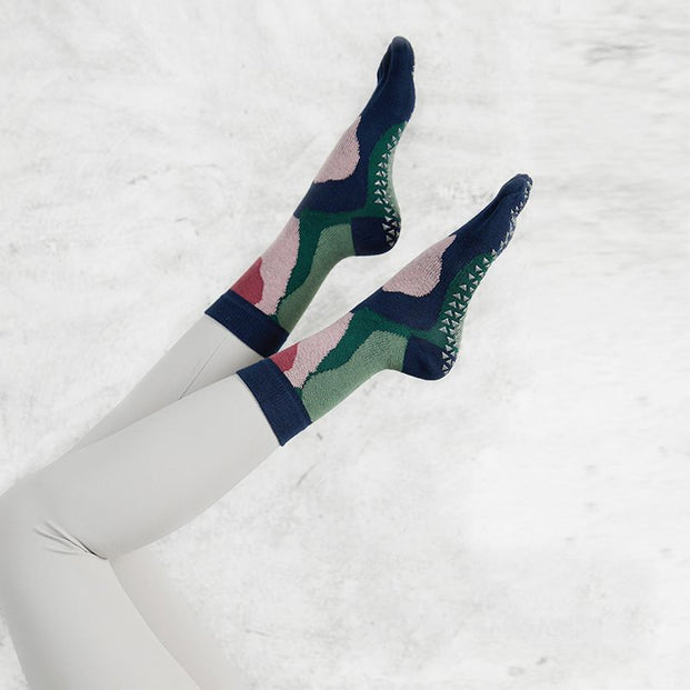 Color Block Medium Grip Socks