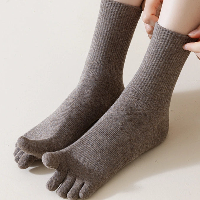 Antibacterial women’s five toe socks