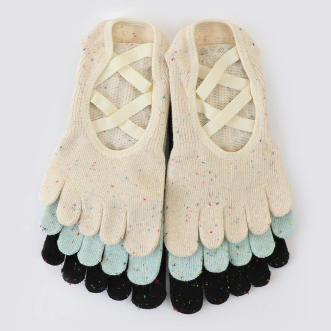 Lace-Up Five Toe Grip Socks 3 Pack