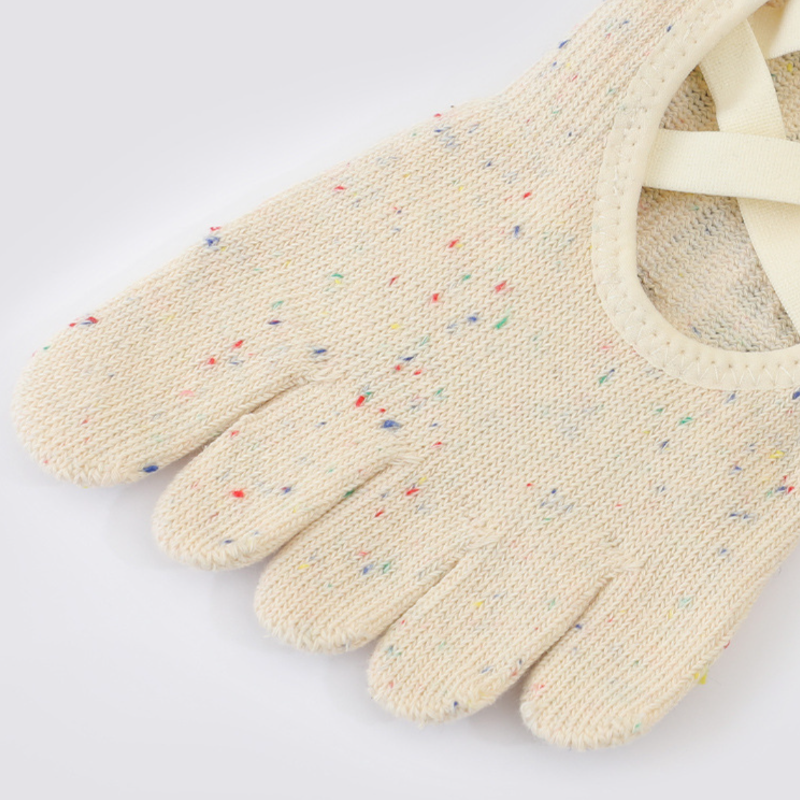 Lace-Up Five Toe Grip Socks 3 Pack